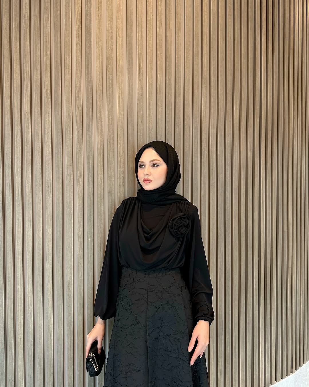 Elegant Blouse with Wide Sleeves