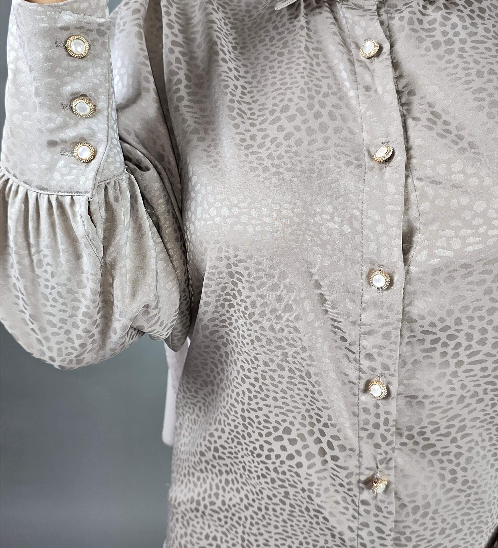 Luxurious Design Shirt