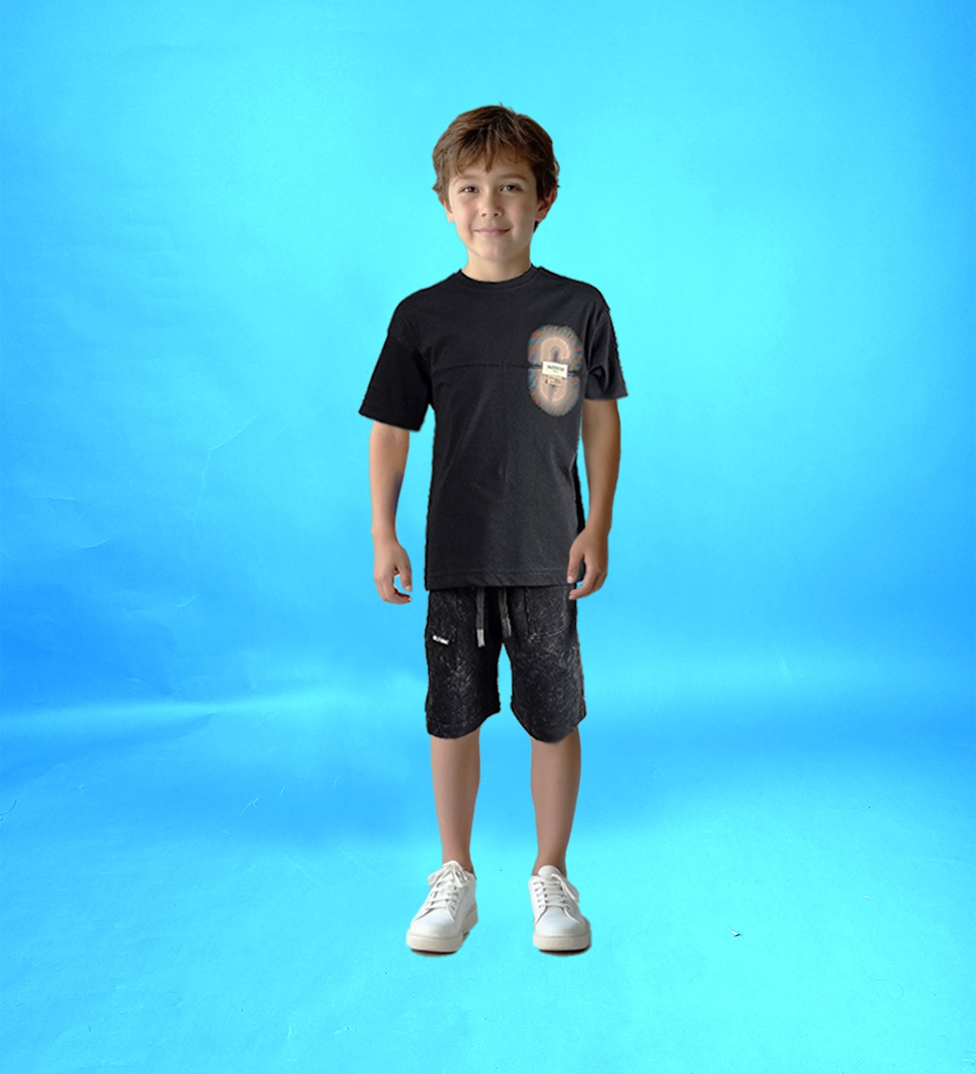 تي شيرت بتصميم عصري للأولاد