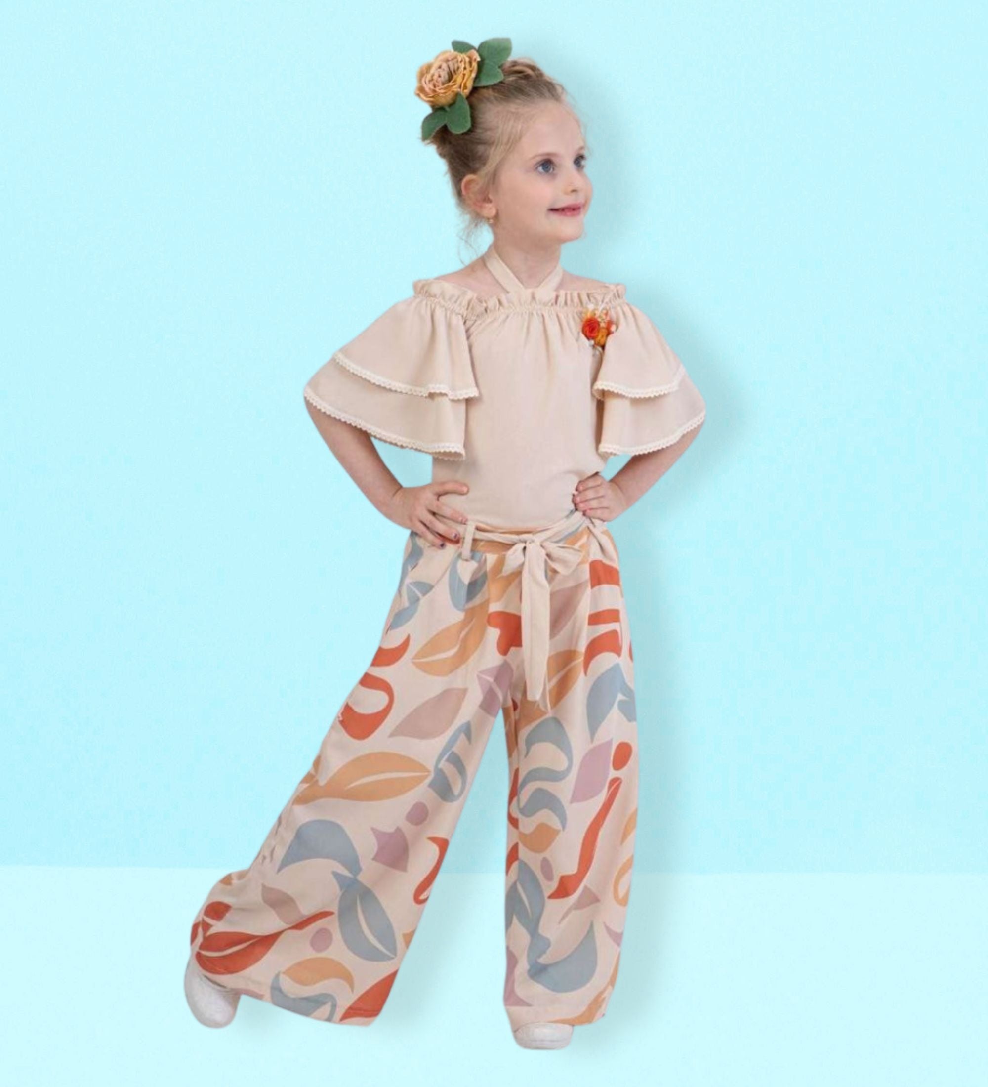 Stylish Girls' Outfit with a Modern Touch