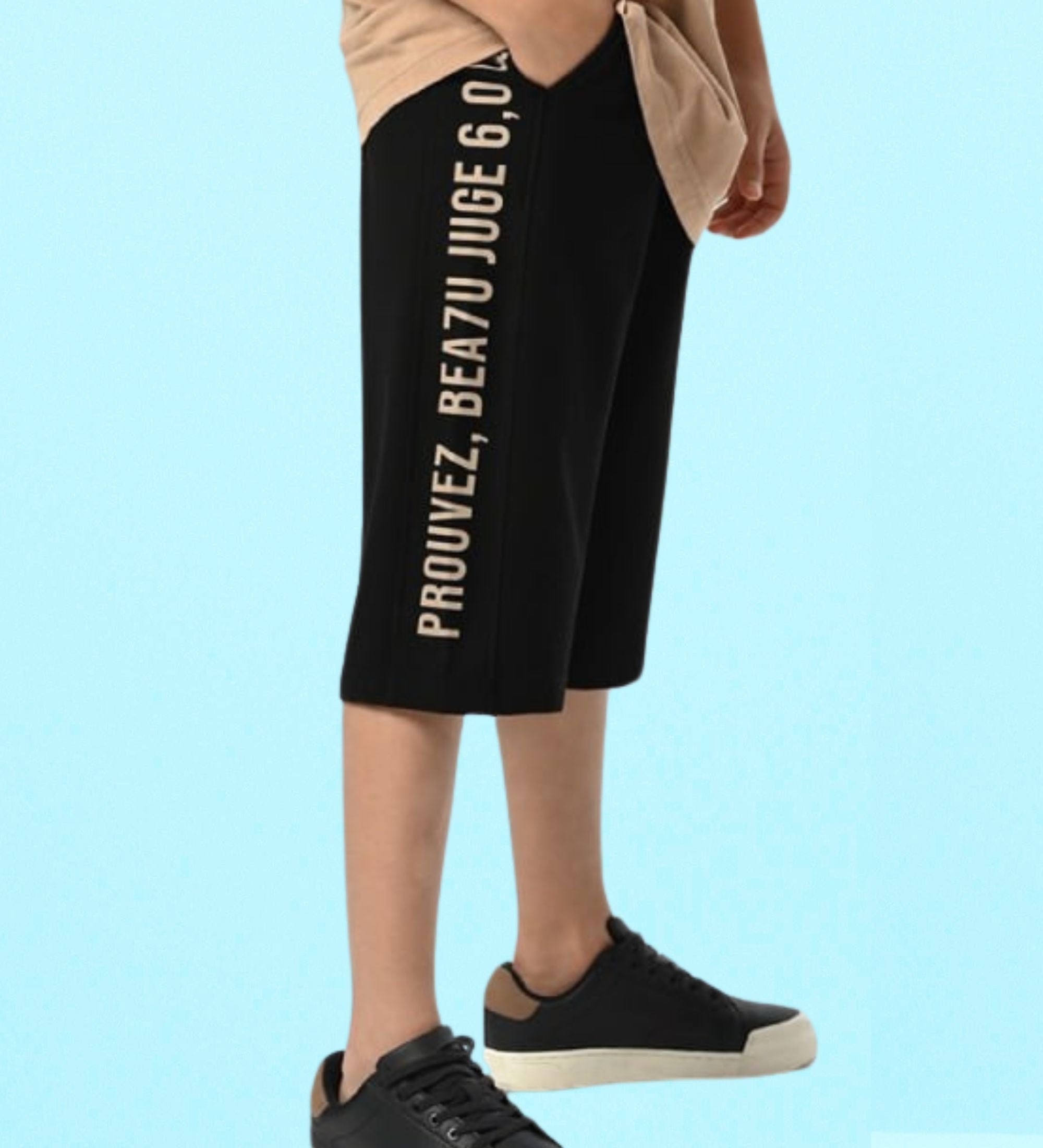 Graphic Cropped Casual Shorts